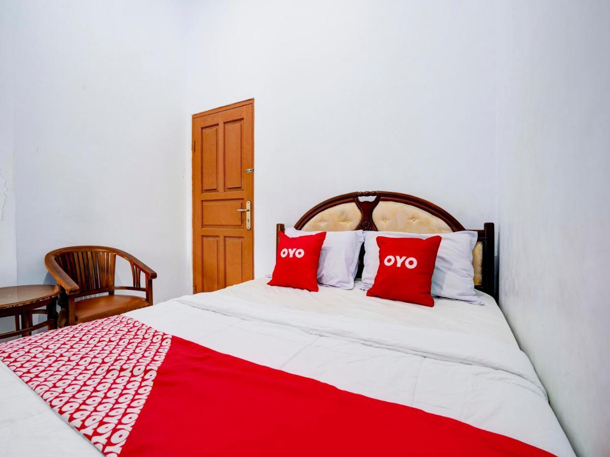 Super Oyo 90118 Hotel Diamond Syariah Subang Dış mekan fotoğraf