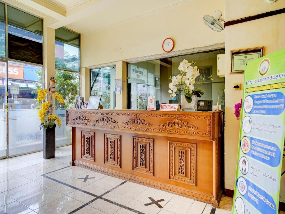 Super Oyo 90118 Hotel Diamond Syariah Subang Dış mekan fotoğraf