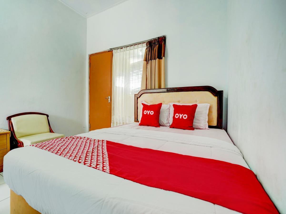 Super Oyo 90118 Hotel Diamond Syariah Subang Dış mekan fotoğraf