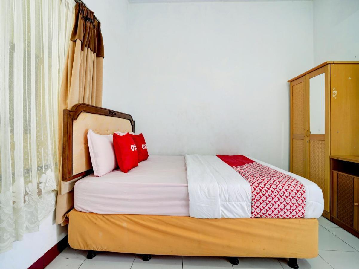 Super Oyo 90118 Hotel Diamond Syariah Subang Dış mekan fotoğraf