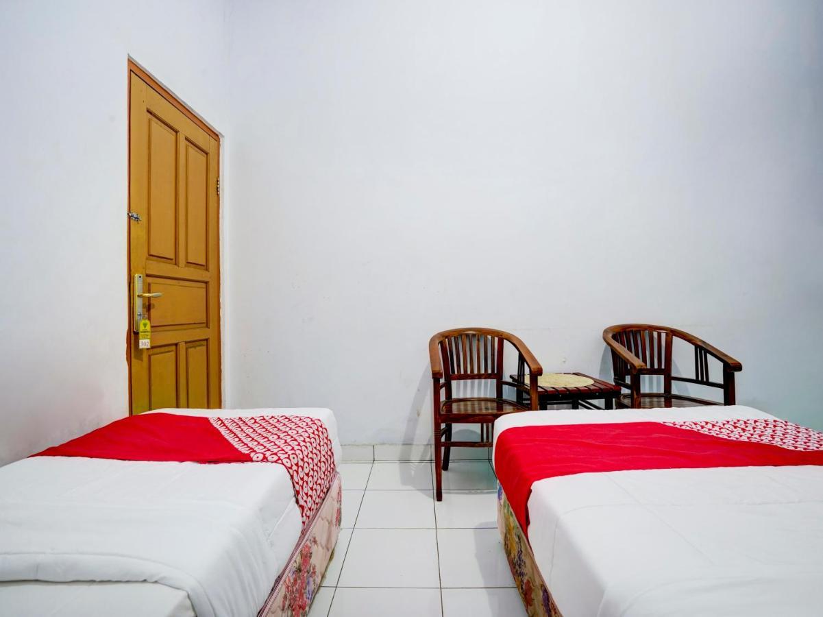 Super Oyo 90118 Hotel Diamond Syariah Subang Dış mekan fotoğraf