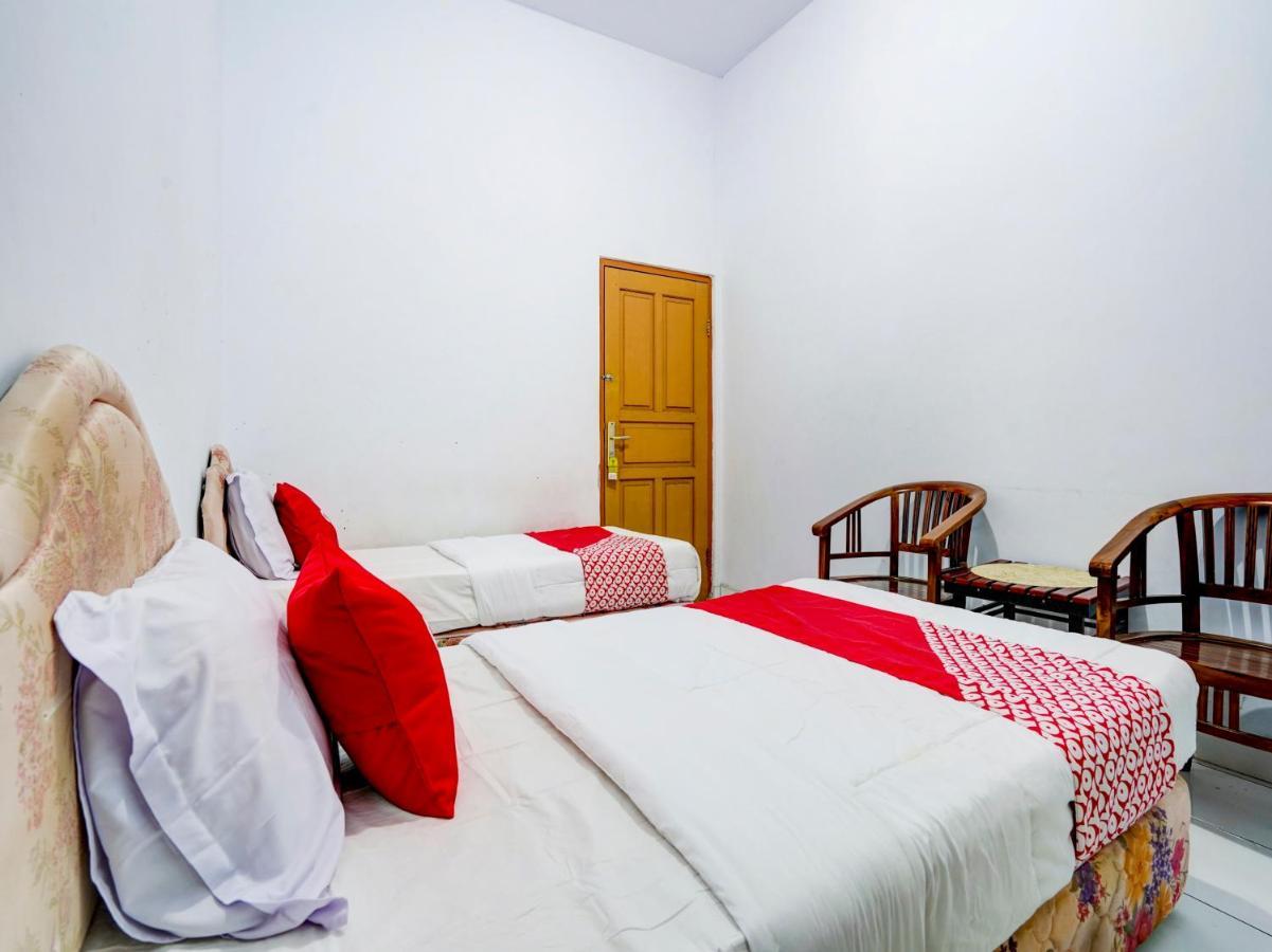 Super Oyo 90118 Hotel Diamond Syariah Subang Dış mekan fotoğraf