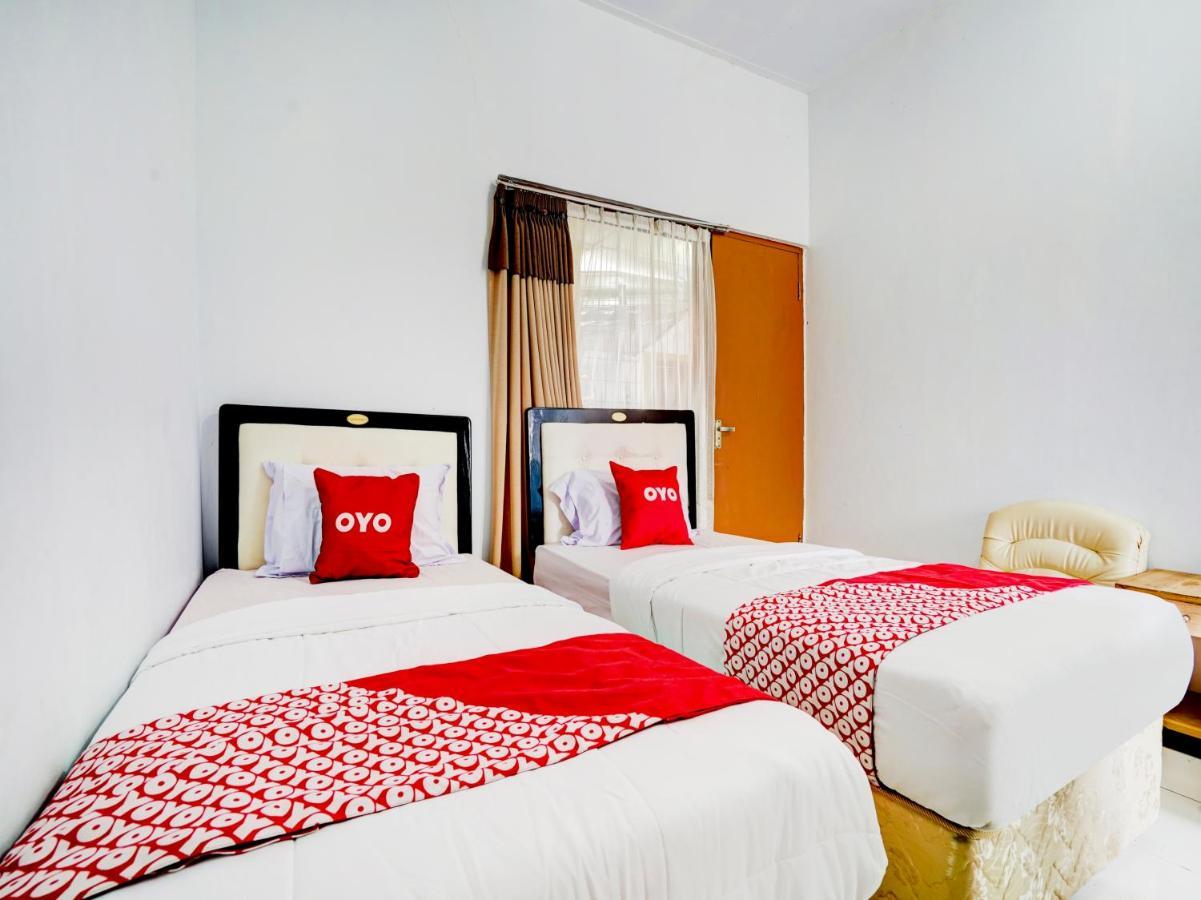 Super Oyo 90118 Hotel Diamond Syariah Subang Dış mekan fotoğraf