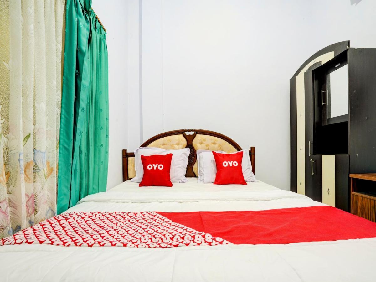 Super Oyo 90118 Hotel Diamond Syariah Subang Dış mekan fotoğraf