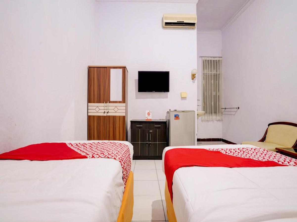 Super Oyo 90118 Hotel Diamond Syariah Subang Dış mekan fotoğraf