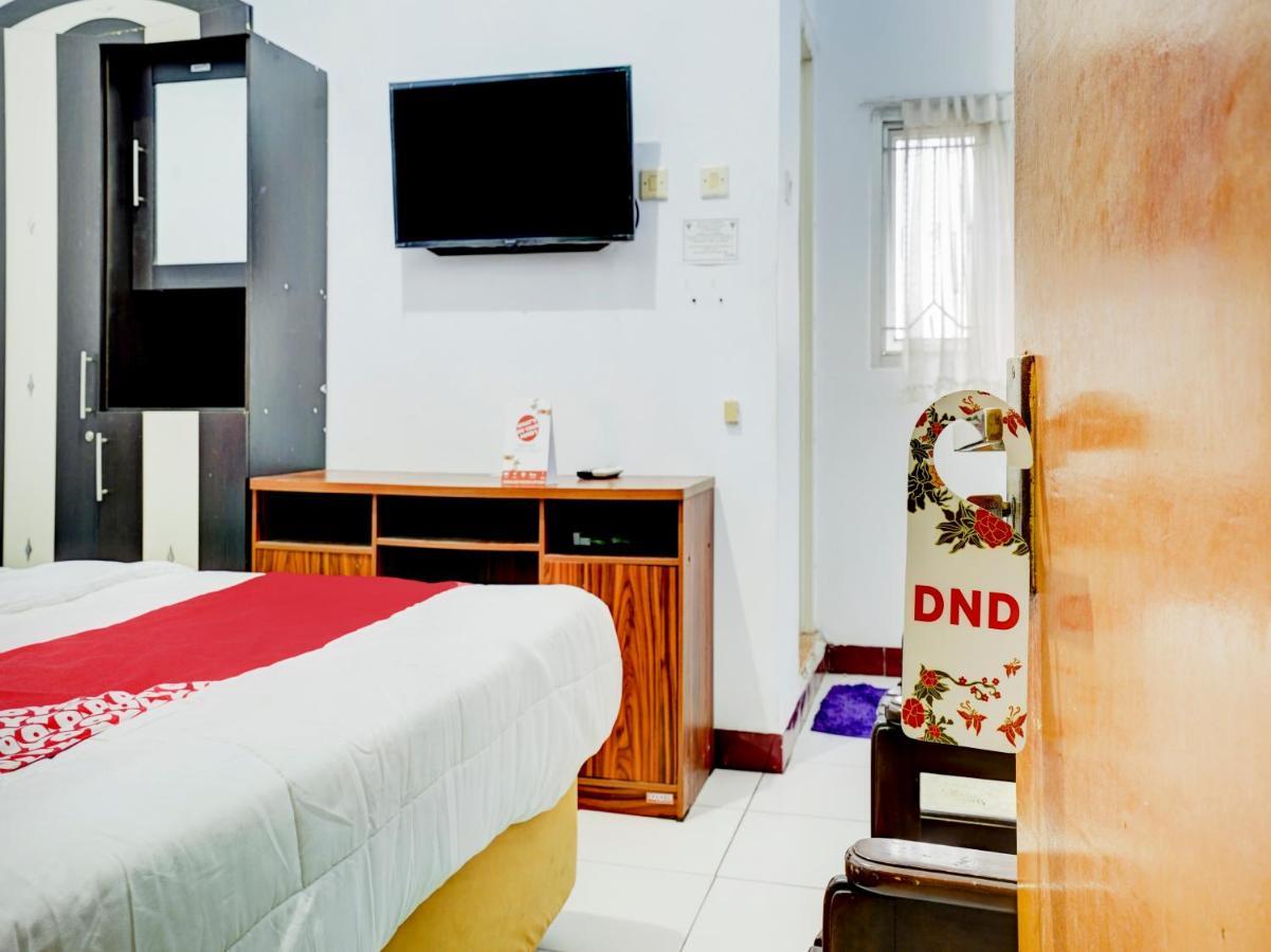 Super Oyo 90118 Hotel Diamond Syariah Subang Dış mekan fotoğraf